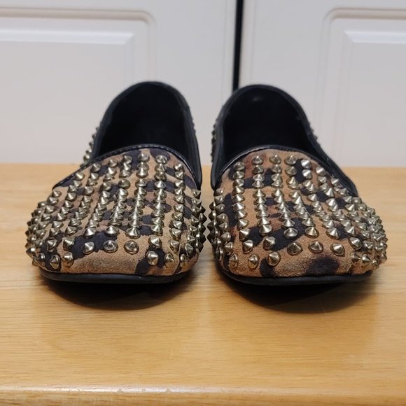 Steve Madden Leopard Print Brass Stud Flats - Picture 2 of 11
